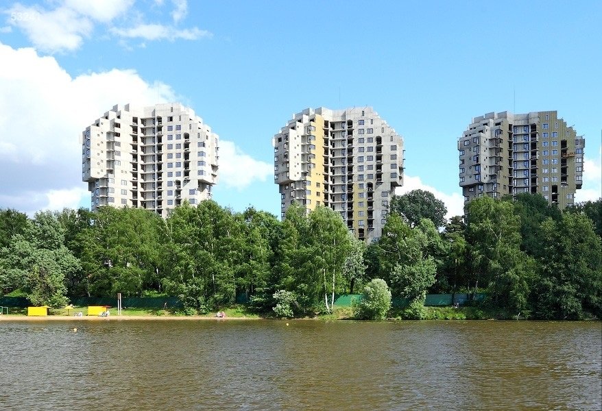 Левобережная дубрава