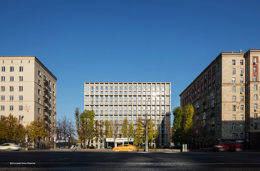 Кутузовский 12